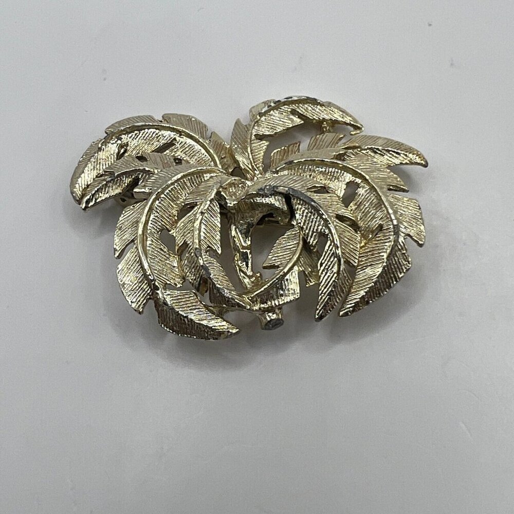 Vintage Leaves Brooch Textured Gold Tone Palm Fronds Pin‎